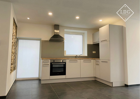 Réalisation d'un plafond : structure, enduisage et peinture 