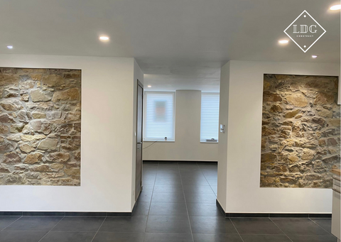 Réalisation d'un plafond : structure, enduisage et peinture 